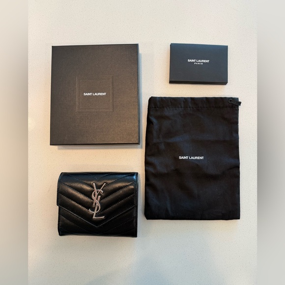 Saint Laurent * YSL Silver* Grain de Poudre Monogram Compact Tri-Fold Wallet - Picture 4 of 16